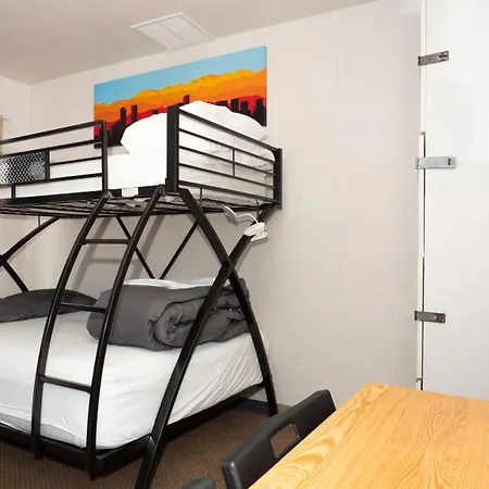 Rad Hostel-3